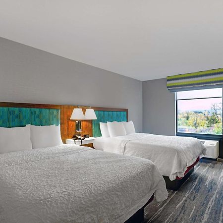 Hampton Inn Utica Kültér fotó